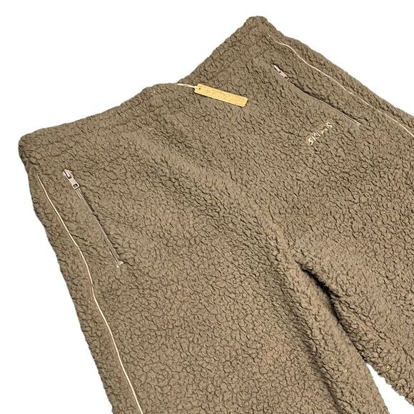NWT SKIMS desert tan teddy fuzzy high rise straight leg track pants medium - Picture 5 of 8